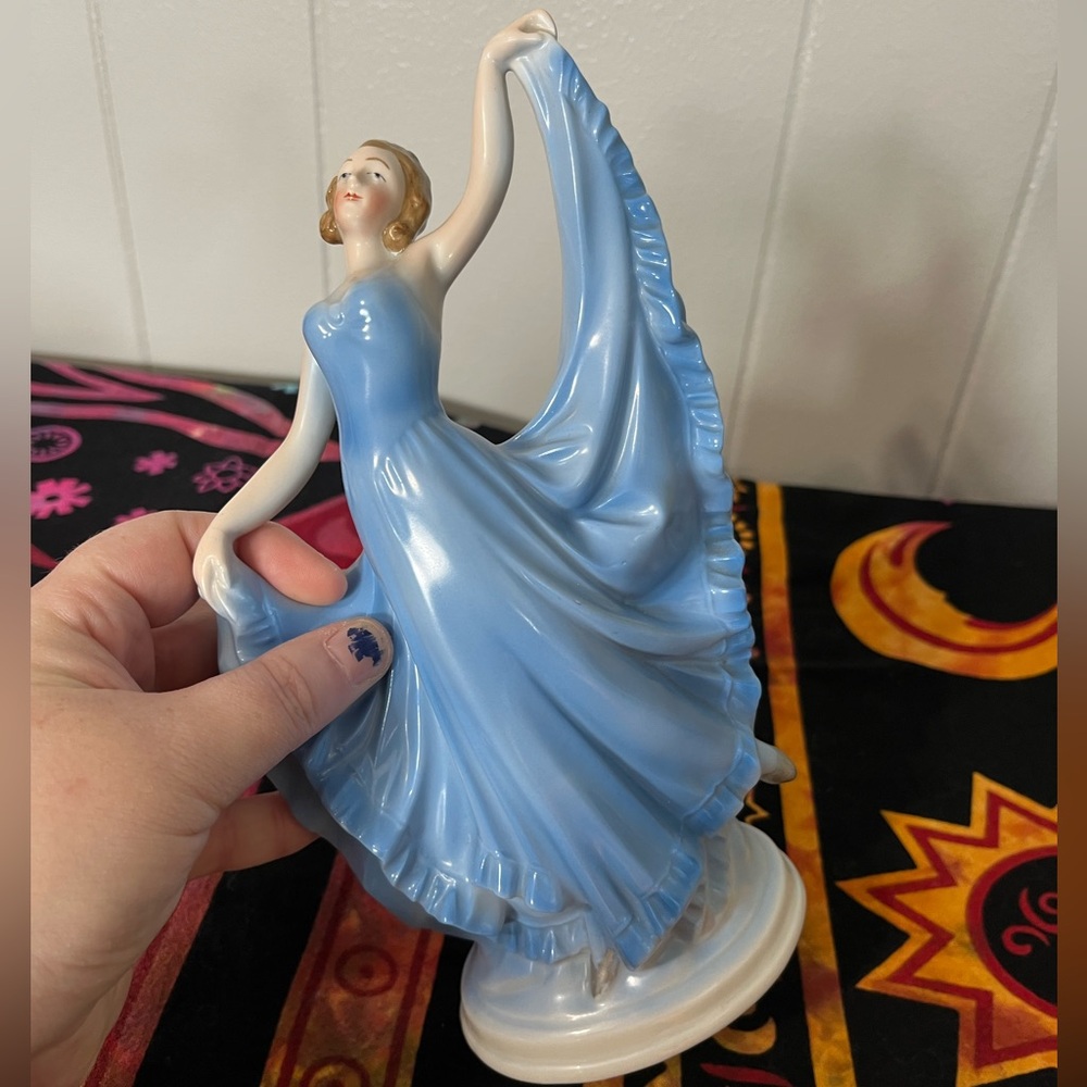 Vintage Germany Porcelain Blue Dancing Lady Woman Vase Planter - Picture 4 of 10